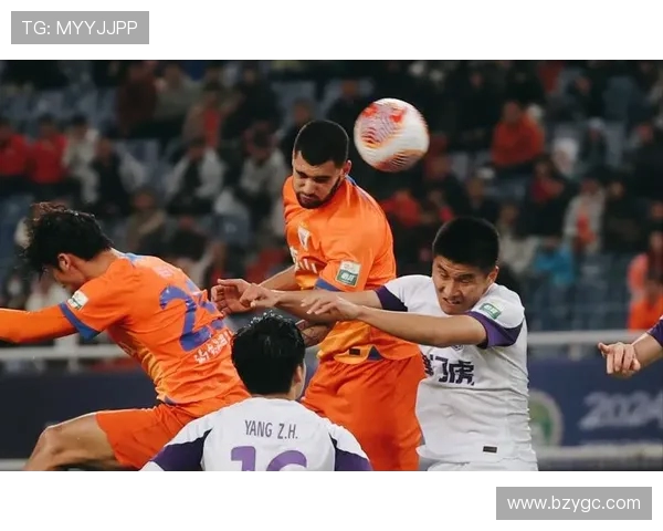 重庆劲旅逐鹿中超:城市荣耀与足球梦想交织